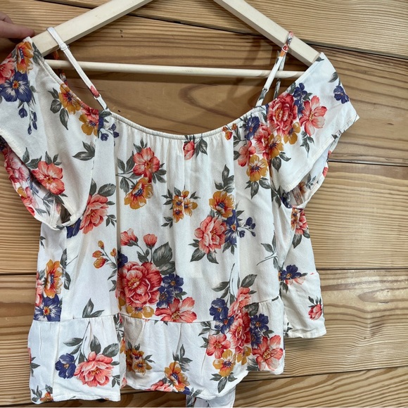 American Eagle Outfitters Cold Shoulder Tie Front Shirt Ivory Small Floral NWT - Picture 10 of 12